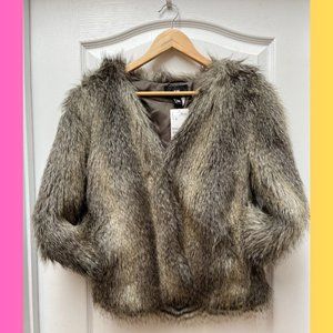 NWT H&M Faux Fur Coat Size 6